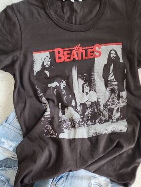 🆕️Junk Food Clothing THE BEATLES Tee